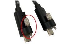 USB C-C ケーブル取付ネジ