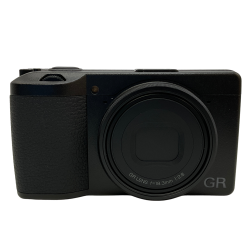 RICOH GRⅢ (GR3)〔多言語対応〕SDカード 64GB ＋ 2 in 1 SDカード